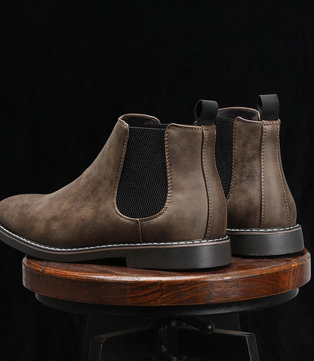 Men's Smooth Chelsea Boots with Pull Tab