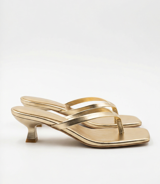 Women's Kitten Heel Toe-Post Sandals with Square Toe