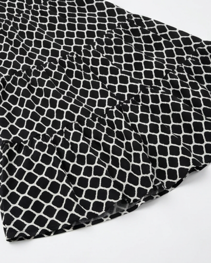 Women's Plus Size Maxi Dress with Pockets in a Tiered Print