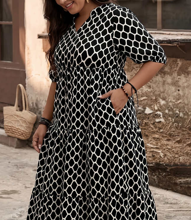 Women's Plus Size Maxi Dress with Pockets in a Tiered Print