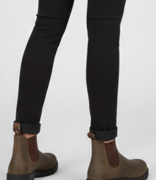 Women's Pull-Tab Chelsea Boots with a Chunky Sole