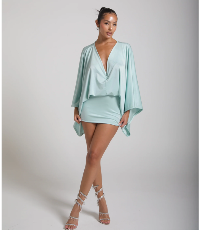 Women's Ruched Bodycon Mini Dress with Plunging V Neck for Homecoming