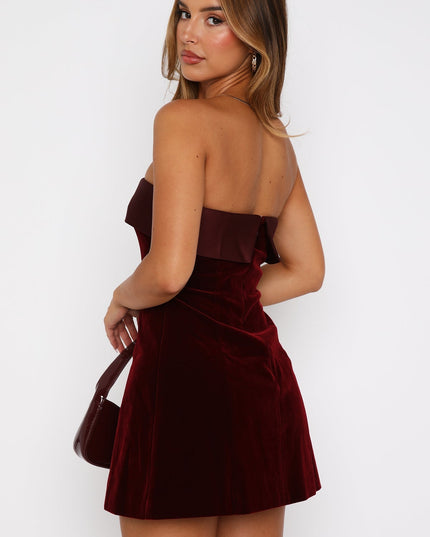 Women's Strapless Wine Red Velvet Mini Homecoming Dress