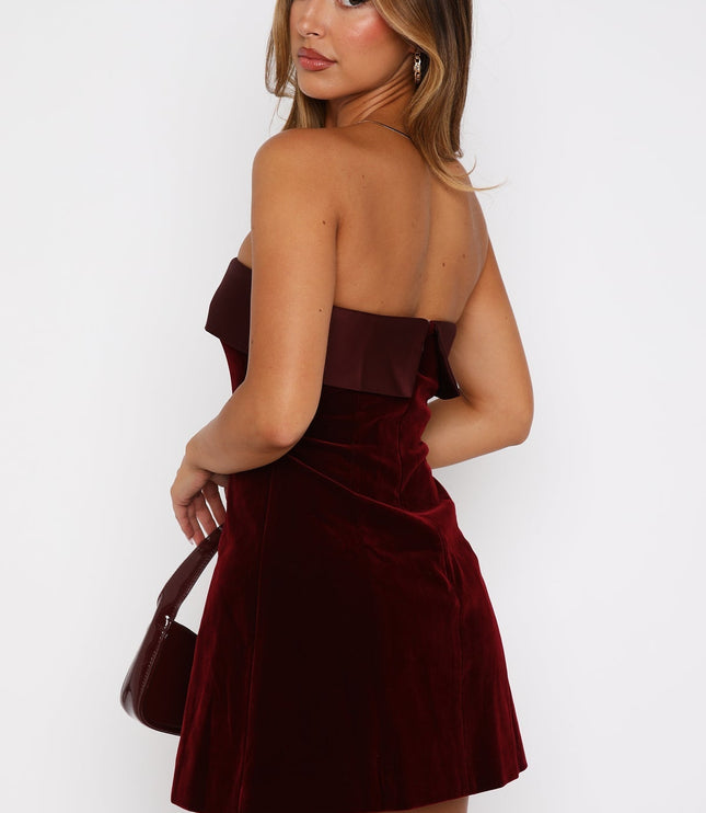 Women's Strapless Wine Red Velvet Mini Homecoming Dress
