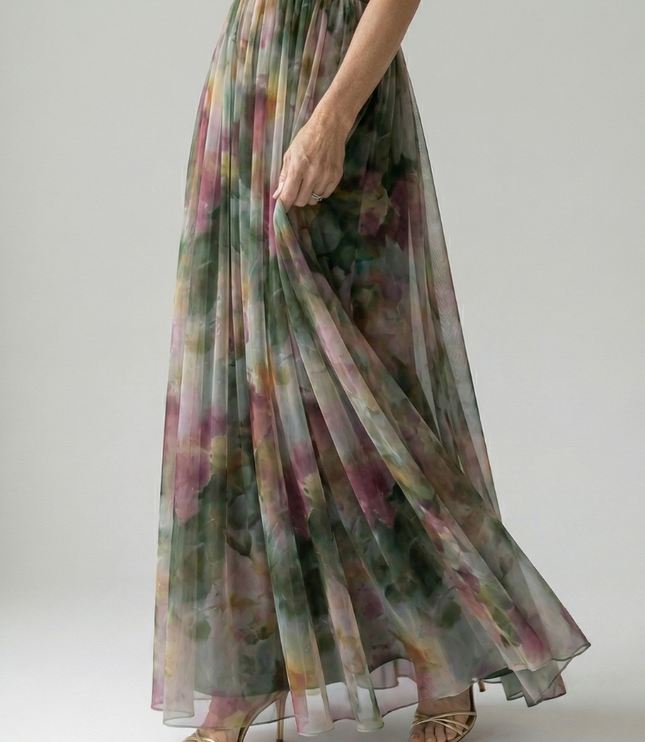 Women's Summer Maxi Dress with Pleated Skirt and Tie Back