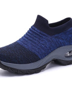 Blue / US 7.5 / AU 5.5