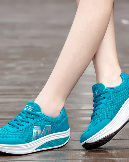 Women's Walking Sneakers with Arch Support and Cushioning
